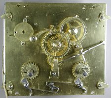 Neuenburger Pendule Vorderplatine